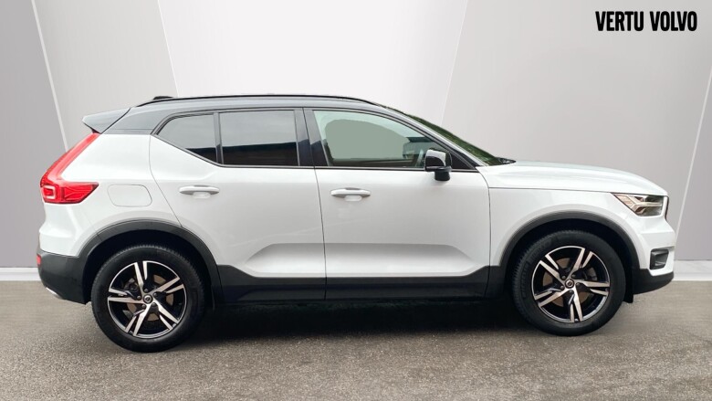 Volvo Xc40 2.0 T5 R DESIGN 5dr AWD Geartronic Petrol Estate